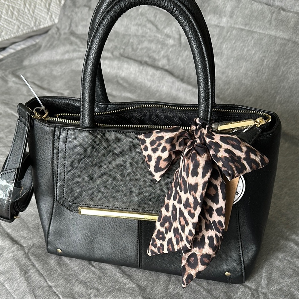 Steve madden - Elegant Black Handbag with Leopard Print Scarf